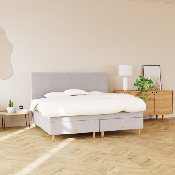 MasterBed Select Aria - Kontinental - 180x200 - Kontinentalsenge 180x200 MASTERBED Med denne kontinentalseng med springmadras fra MasterBed får du en ergonomisk sund og samtidig super elegant seng til en god pris. Pocketfjedrene giver en traditionel fjedrende komfort