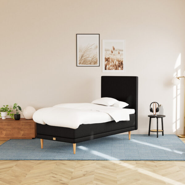 MasterBed Select Nova - Boks - 120x200 - Boksmadrasser 120x200 MASTERBED Her får du en god boksmadras med topmadras i et flot danskproduceret design. Sengen har fået et særligt slidstærkt og smudsafvisende betræk