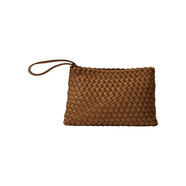 Bahne Accessories - Flettet clutch - brun - Tasker > Clutches > Punge  Flettet clutch i brunt nylon.Â Pungen måler 24x17.