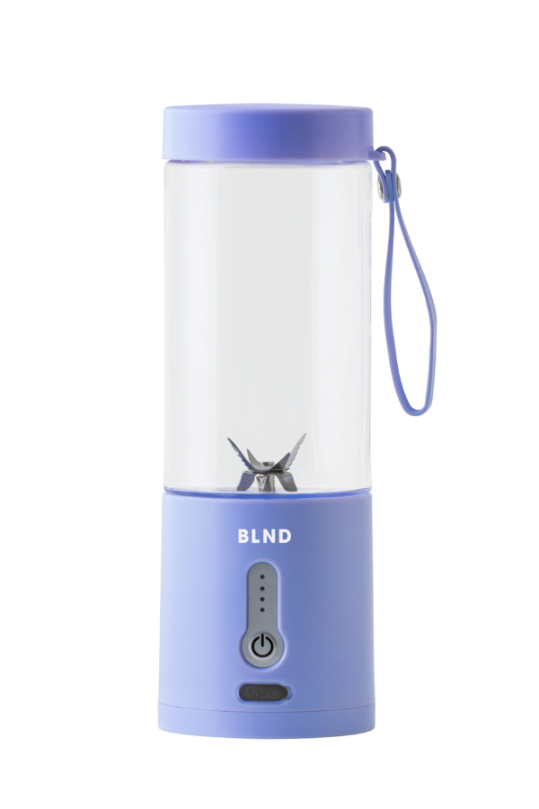 Blnd - Bærbar blender - Baby Blue - Køkkenudstyr > Køkkenmaskiner > Blendere  Bærbar BLND blender i farven Baby Blue.Â Med denne bærbarer blender kan du nemt tilberede smoothies eller juice og tage dem med dig. PC-plast blandekoppen har en volumen på 530 ml