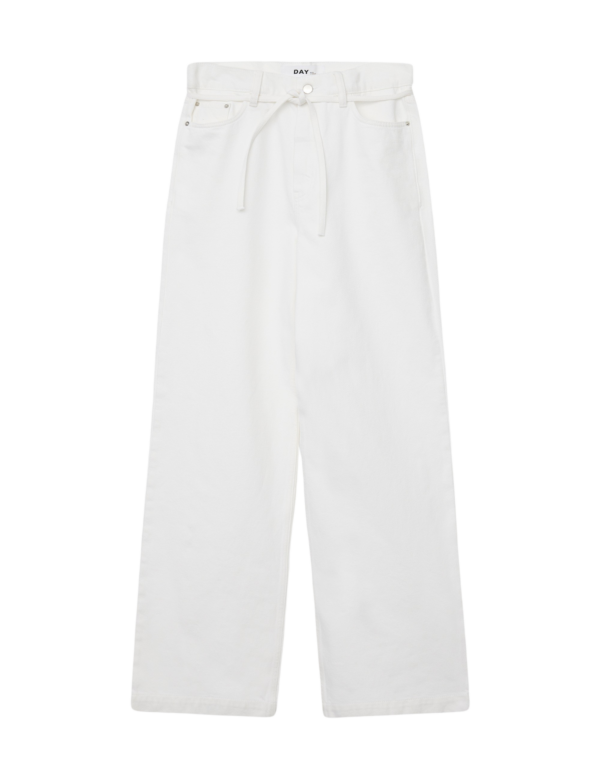 Day Birger Et Mikkelsen - Elijah wide leg jeans  - hvid - Size (42) - Tøj > Basics > High waist jeans  Hvide wide leg jeans fra DAY Birger et Mikkelsen. Bukserne har bindebånd i taljen og lige ben. Bukserne er lavet af 100% bomuld og fås i flere farver.