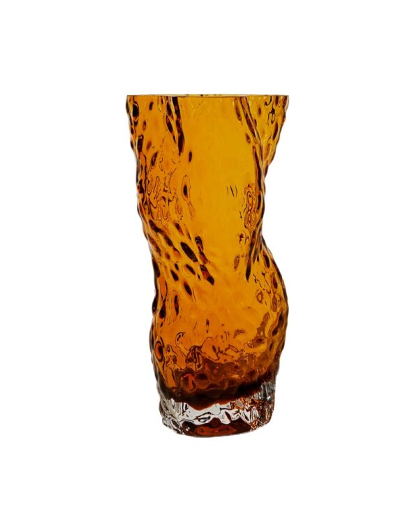 Hein Studio - Ostrea Rock Glass vase - Amber - Interiør > Vaser > Glasvaser  Denne unikke og elegante Ostrea vase fra Hein Studio er inspireret af havets uendelige skatte