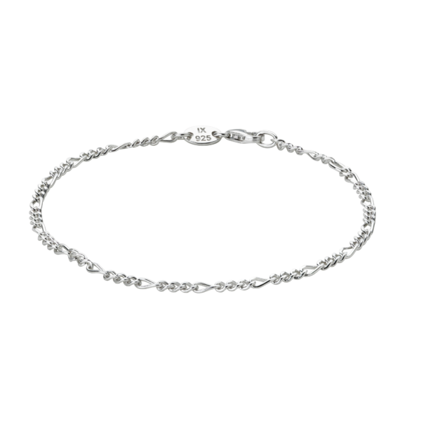 Ix Studios - Figaro armbånd - sølv - Smykker > Armbånd > Armbånd  Enkelt armbånd der passer til enhver begivenhed og en sikker gaveidé. Armbåndet måler 2 mm i bredden og er lavet af 100% recycled 925 sterling sølv. Smykket er unisex.