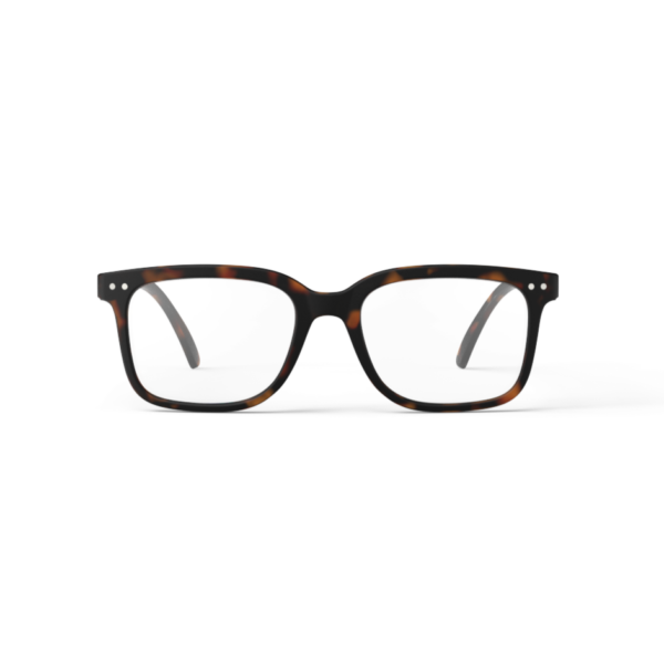 Izipizi - #L læsebrille - Tortoise - Accessories > Briller & solbriller > Læsebriller  #L læsebrillen fra Izipizi er tynde og rundeformet brille. Brillen er unisex med et originalt og fashionable design. Letvægts brillerne er i høj kvalitet og er designet med fleksible hængsler