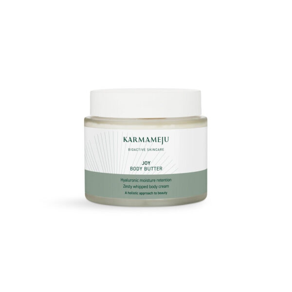 Karmameju - JOY bodylotion - 200 ml. - Kropspleje > Bodylotions > Bodylotions  JOY body butter er en næringsrig pleje til hele kroppen. Bodylotionen har en luftig og fløjlsblød smør-konsistens og efterlader huden gennemfugtet