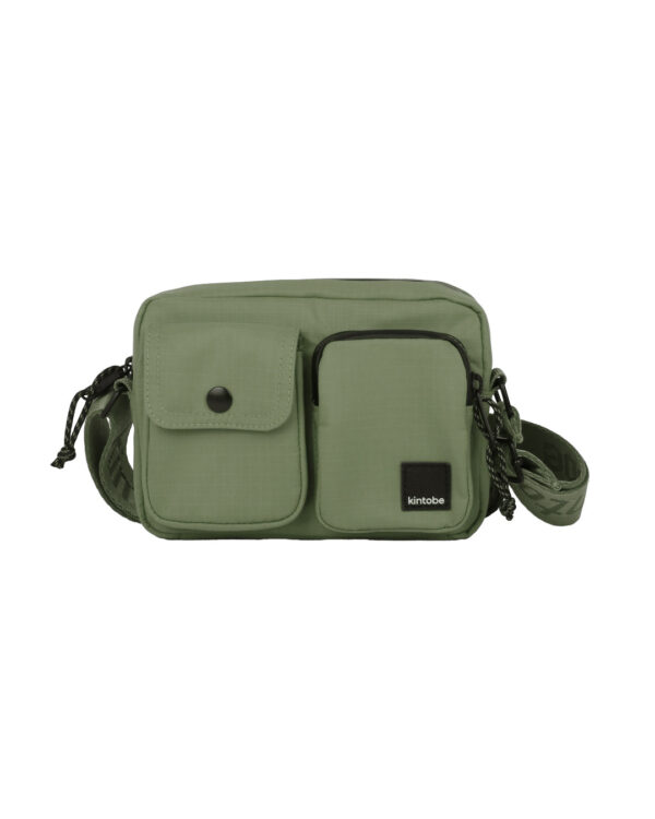 Kintobe - Mini Miles crossbodytaske - Olive leaf - Tasker > Crossbody tasker > Crossbody tasker  Lækker mini crossbodytaske med justerbar strop. Tasken har to lommer foran