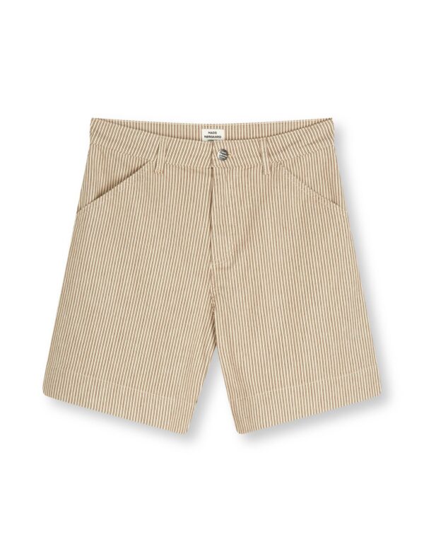 Mads Nørgaard - Bromi Palu shorts  - beige - Size (42) - Tøj > Shorts > Bermudashorts  Bromi Palu shortsene fra Mads Nørgaard er designet i brun og creme stribet. Shortsene har en høj talje og en normal pasform.Â 