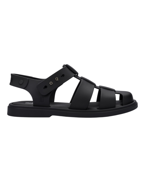 Melissa - Emma badesandal  - sort - Size (41-42) - Sko > Sandaler > Badesandaler  Emma badesandalen fra Melissa i mat sort. Sandalerne er designet med flere tykke remme henover foden og en hælerem med en justerbar strop.