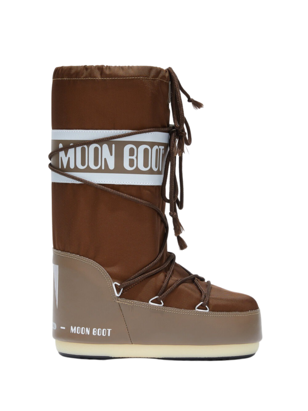 Moon Boot - Icon High Nylon støvler  - brun - Size (35/38) - Sko > Støvler > Ankelstøvler  Disse støvler fra Moon Boot henterÂ inspiration hosÂ astronauternes avancerede fodtøjÂ ved månelandingen i 1969. IconÂ HighÂ modellen er denÂ langeÂ model af den klassiske Moon Boot støvle. StøvlenÂ har en letvægts gummi mellemsål og en gummiydersål med s