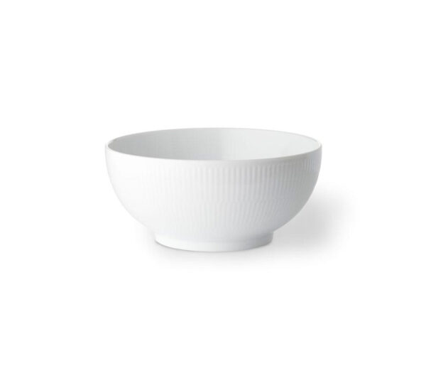 Royal Copenhagen - Hvid Riflet skål - 15 cm. - Borddækning > Skåle > Skåle  Skål i porcelæn fra Royal Copenhagen i serien Hvid Riflet. Hvid Riflet er klassisk