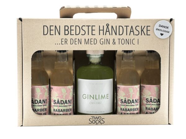 Two Socks - Four Jiggers GinLime gaveæske - 500 ml. - Køkkenudstyr > Delikatesser > Spiritus  Four Jiggers GinLime gaveæsken fra Two Socks indeholder 500 ml. Four Jiggers GinLime og 4 flasker Sådan! Rabarber & Vanilje Tonic.