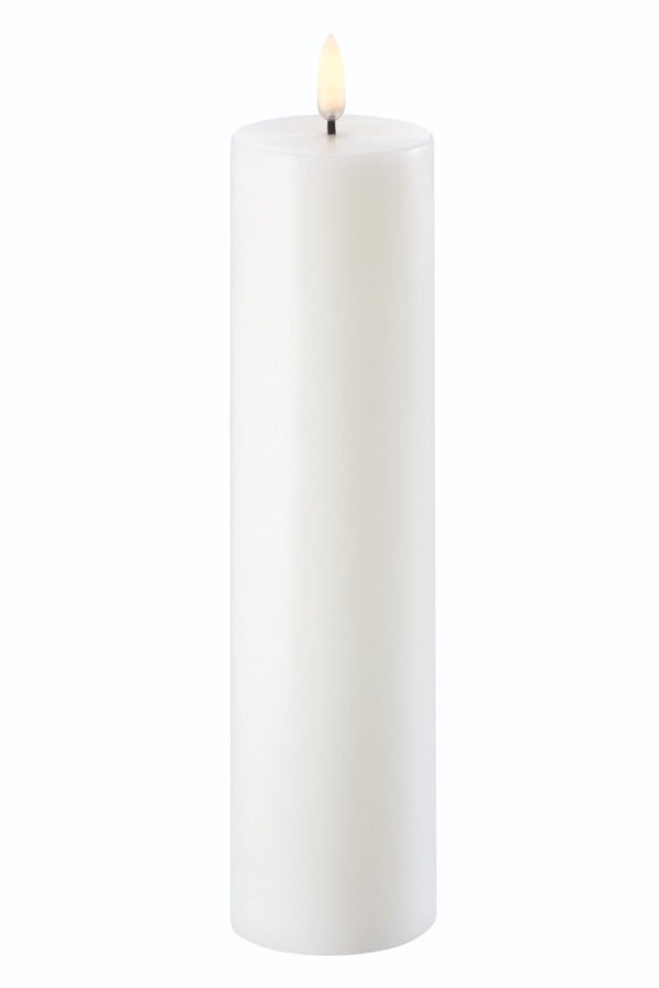 Uyuni - LED Pillar lys - H25 cm. - Interiør > Lys & lysestager > LED stearinlys  LED lys fra Uyuni Ø6 cm